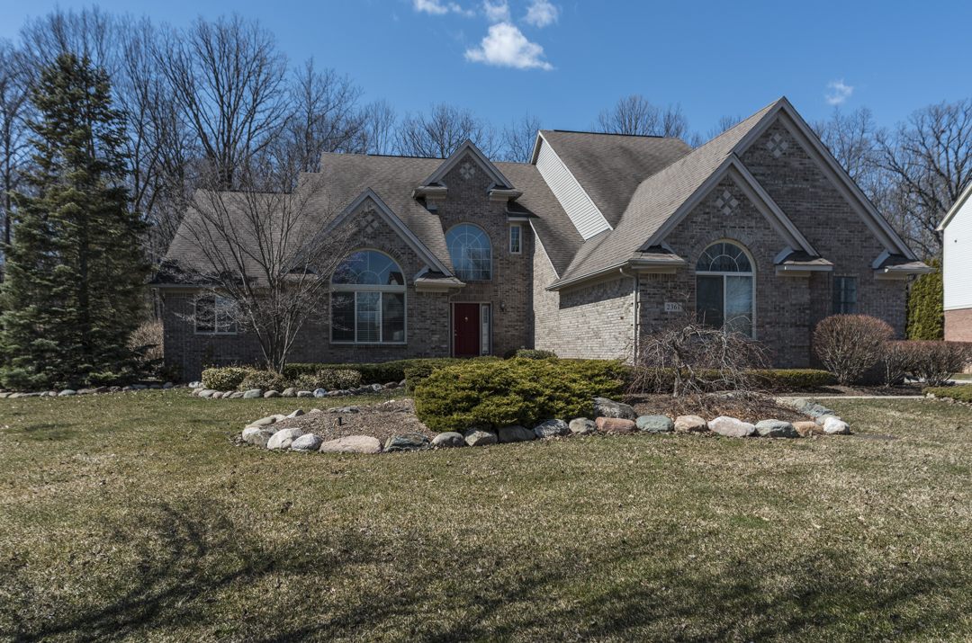 SOLD – 2361 River Woods Dr, Canton Twp